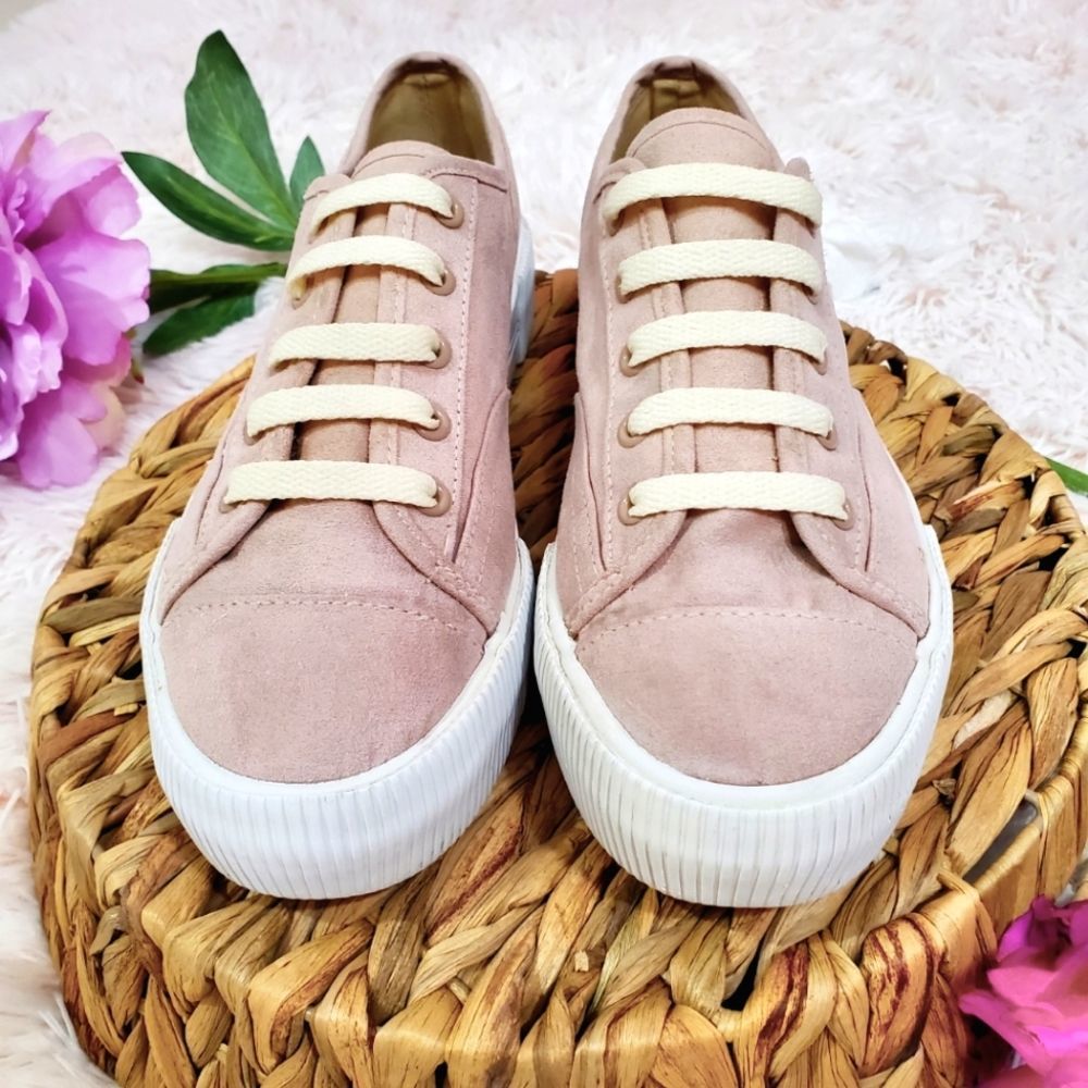 Trendy Platform Sneakers Blush and White w/ cream laces